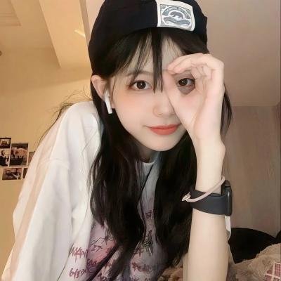 被侵犯的她海报